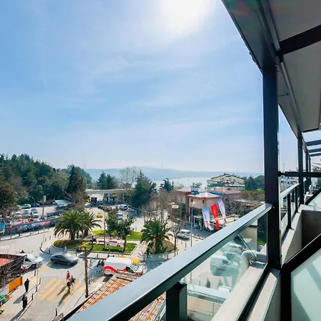 Studio W Bosphorus View Terrace Close To Coast Apartamento *
